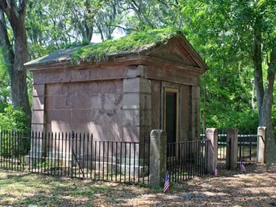 Image of Zion Cemetery & Baynard Mausoleum