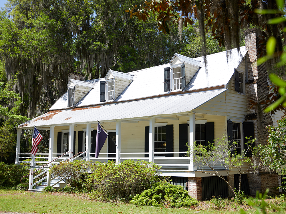 Front Facade, Historic Heyward House, Bluffton, South Carolina Front facade of historic Heyward House, Bluffton, South Carolina
